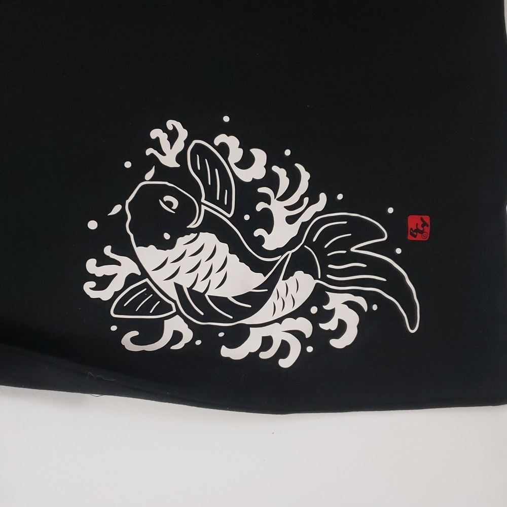 🎏〰️The American Backcountry〰️ Moisture Wicking Koi Tee L - Picture 1 of 5